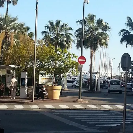 Cannes,croisette,palais Des Festivals,plages Канны
